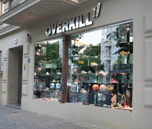 5 Toko Sneakers Terbaik di Dunia